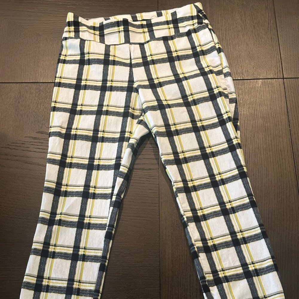 New w/o tags New York & Company Pull-On Ankle Straight Pants